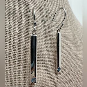 Bar shaped blue rhinestone dangle silver 925 earrings